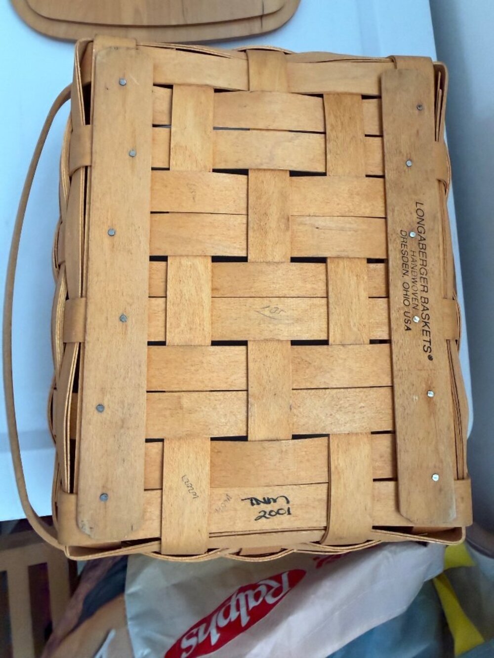 Longaberger Handwoven Lunch Basket With Wooden Top Double Handle Signed 2001 - Picture 6 of 16